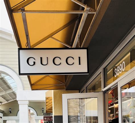 cinture gucci larghezze|Outlet store: Gucci, Livermore Premium Outlets (Paragon Outlets .